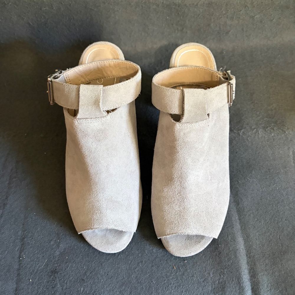 Vionic Suede Peep Toe 4" Heel Sandals Womens 8 Gray Business Core Preppy Coastal